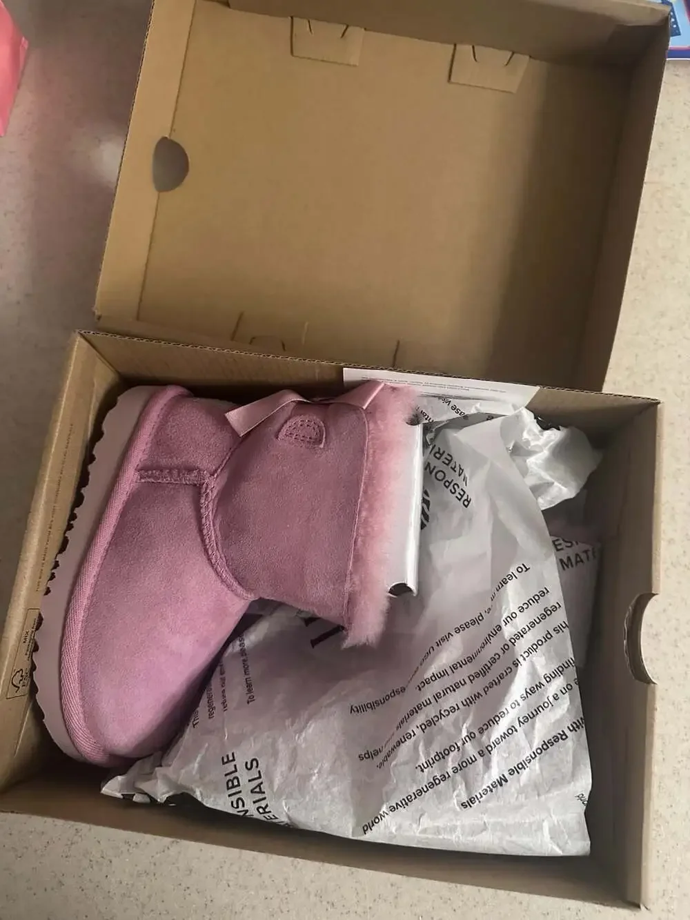 UGG Kids T Mini Bailey Bow II Boots in Dusty Orchid